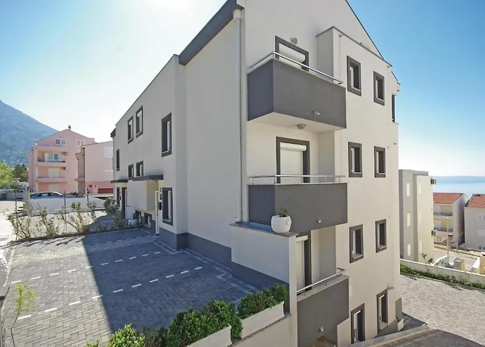 One-bedroom In * Makarska