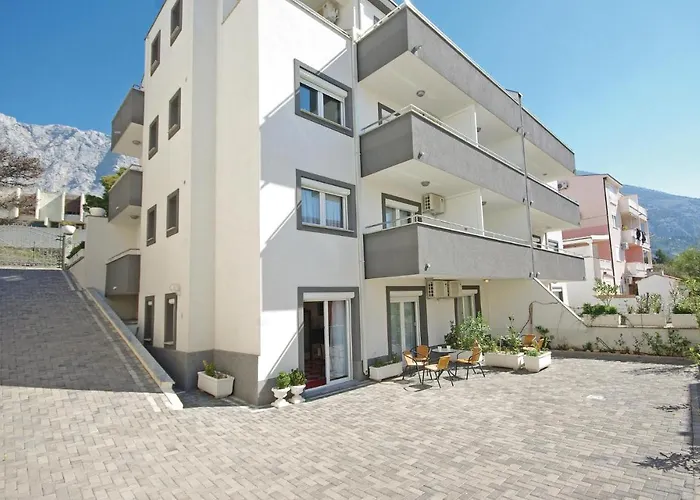 One-bedroom In Apartment